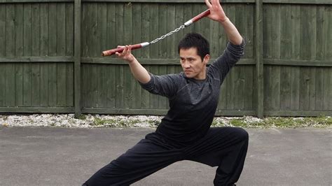 Bruce Lee Nunchaku Tutorial