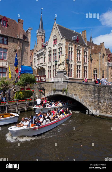 Bruges Boats Hi Res Stock Photography And Images - Bet526