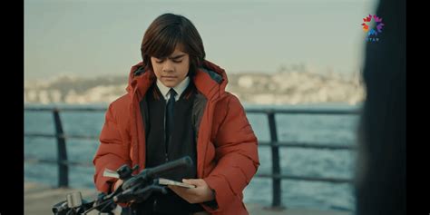 Bu çocuk Aç