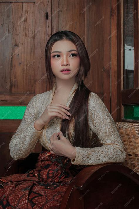 buddhist single women in java village