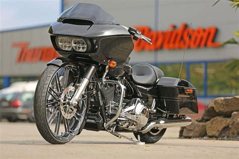 budget daymaker comparisons? Road Glide