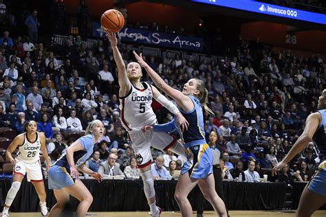 Bueckers Scores 27 Points And Short Handed Uconn Math 58 - Math 58