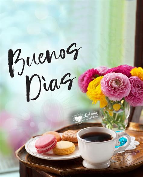 ¡Buenos Días, Elegancia en Flores y Café!