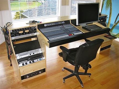 building a mixing console HomeRecording.com