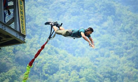 bungee jump nude
