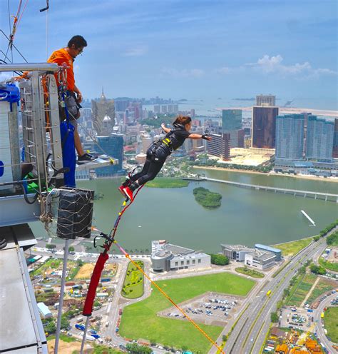 bungy jump di macau tower buka 30 desember