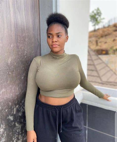 busty ebony nude