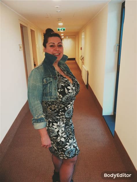 Busty Wife Com