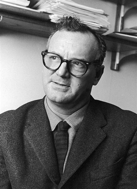 C Wright Mills