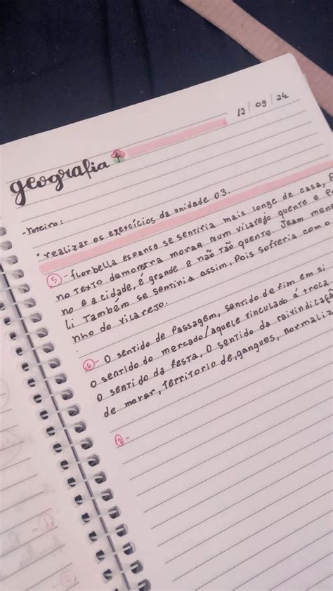 Caderno Com Texto