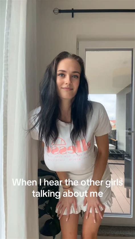 calmdownashlee nude