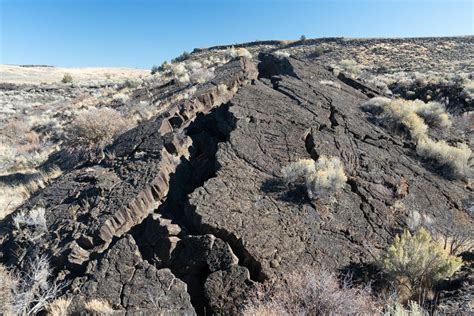 can you use radiometric dating on basaltic lava flow