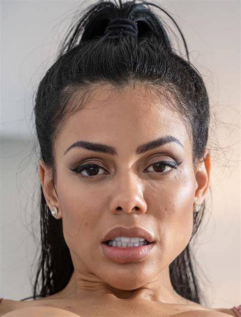 canela skin nude