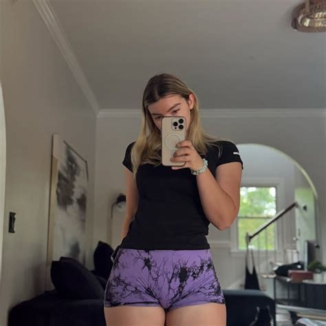 carleycakes nude