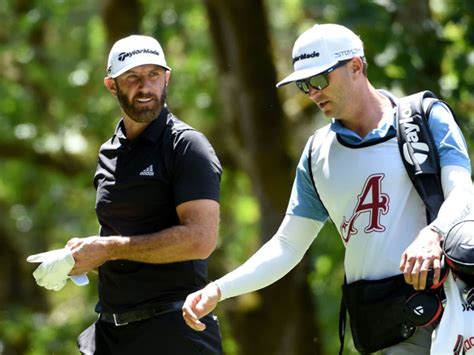 Carlos Ortiz leads, Dustin Johnson 1 back at LIV Golf event at 