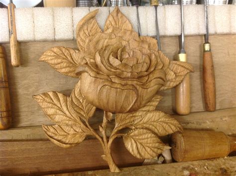  Carving Flowers Into Wood - Carving Flowers Into Wood