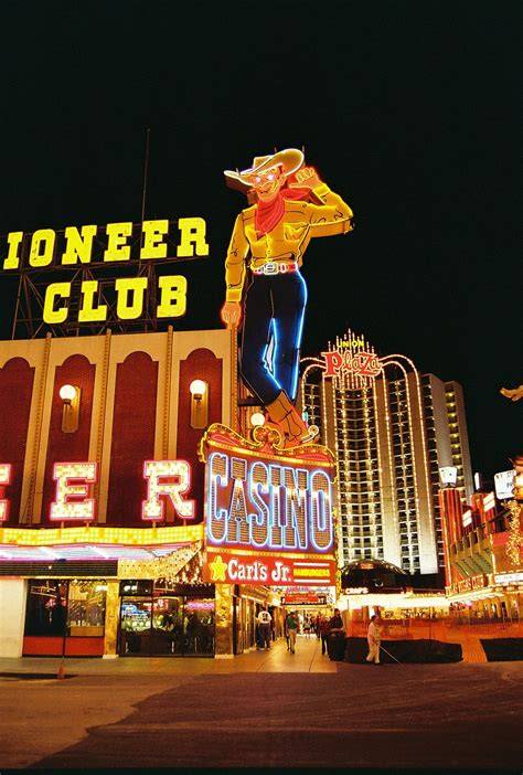 th?q=casino%20cowboy