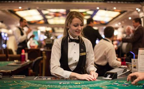 casino dealer work murk
