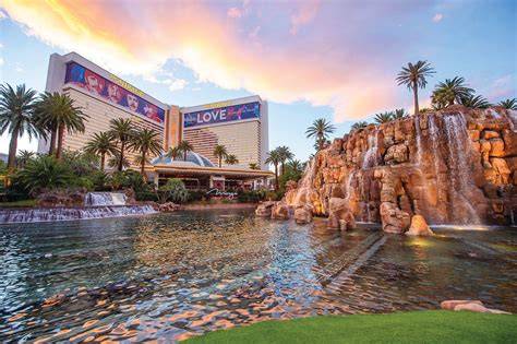 th?q=casino%20mirage