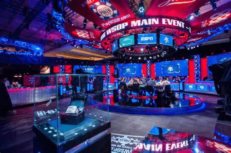 casino with live poker near me enrr france