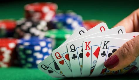 casinos online de poker dauy