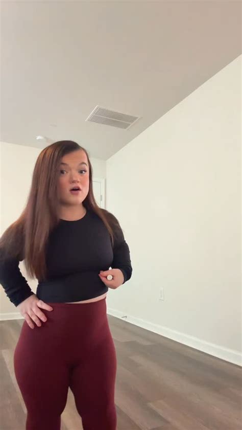 cassandrachilders26 nude