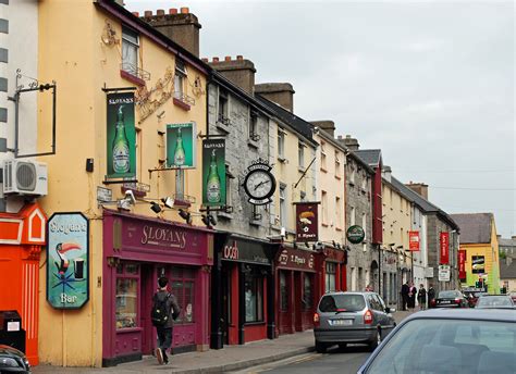 Castlebar Population