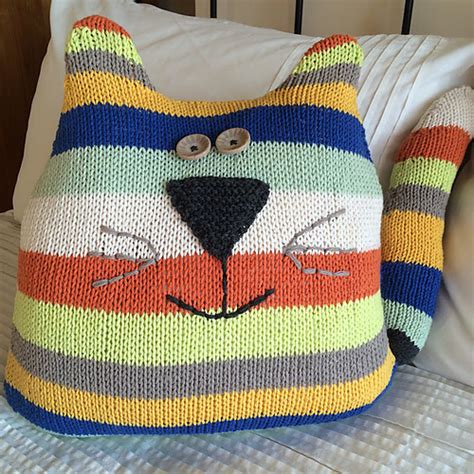 cat cushion knitting pattern