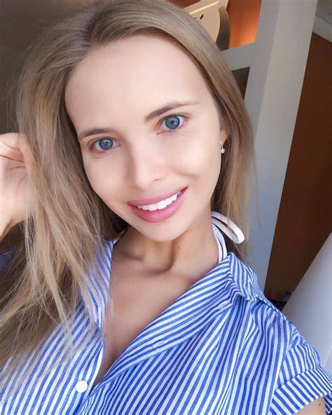 catherine77 nude