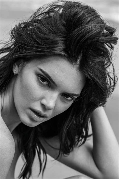 celebrities posing nude