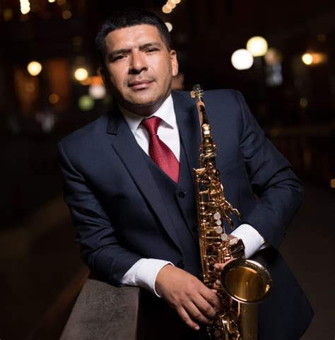 chachi sax khani
