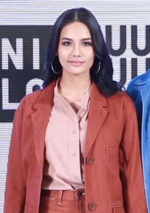 chalita suansane real height