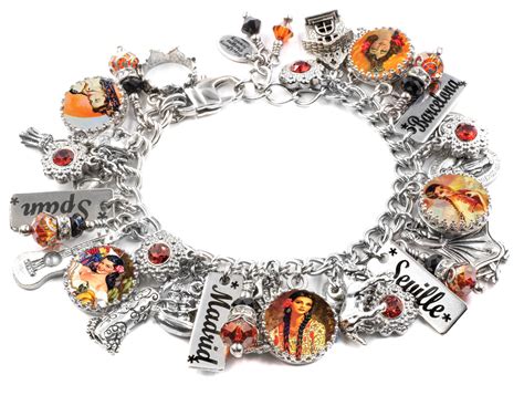 charm bracelet - Spanish translation – Linguee