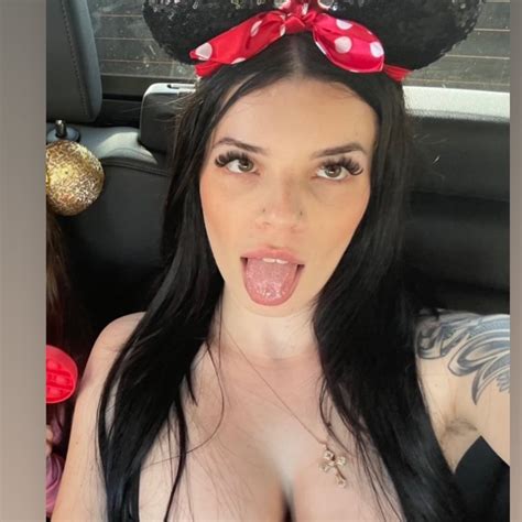 chesca maggio OnlyFans leaked content