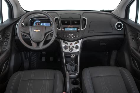 chevrolet tracker manual