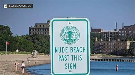 chicago nude beach