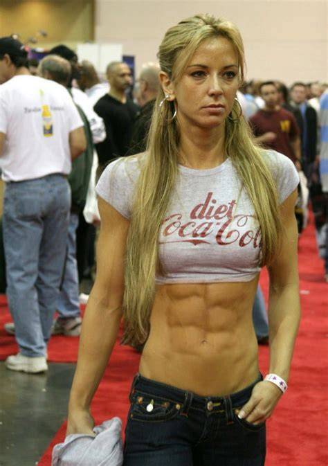 chicks with abs nude