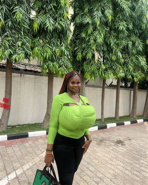 chioma nude