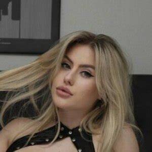 chloe bear nude