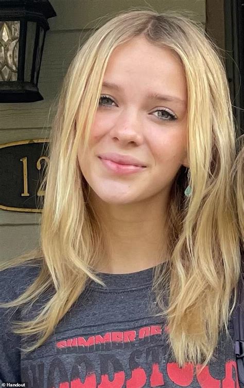 chloe campbell nude