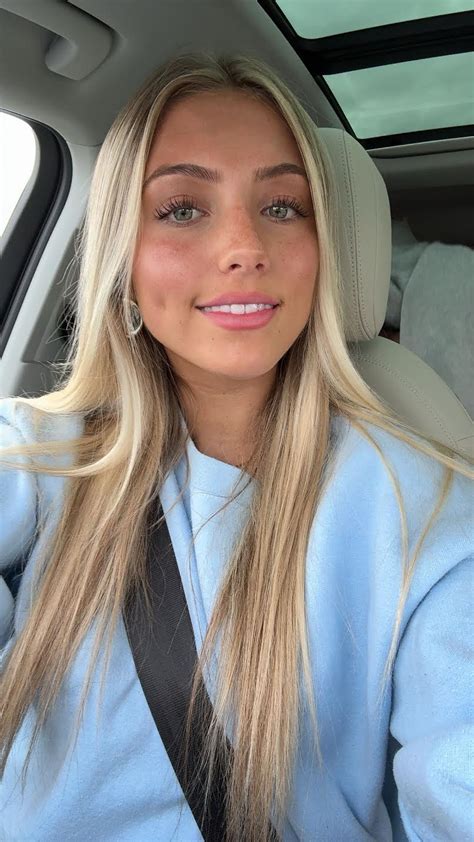 chloe dinello nude
