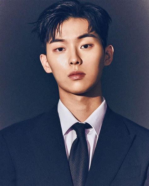 choi hyun-wook | Sao nam b ri Kim Sae Ron