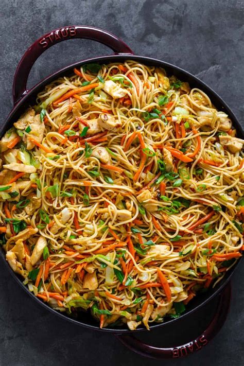 chow main