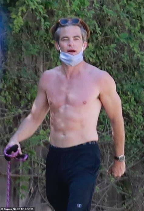 chris pine nude
