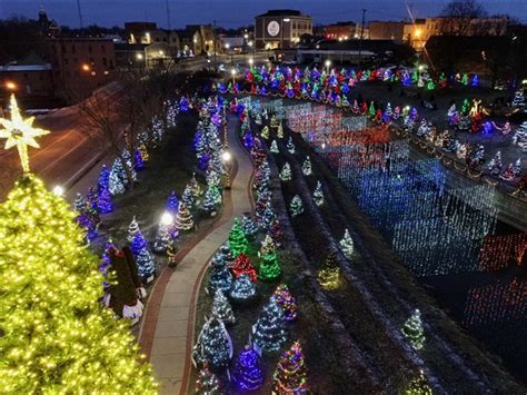 Christmas At Comstock