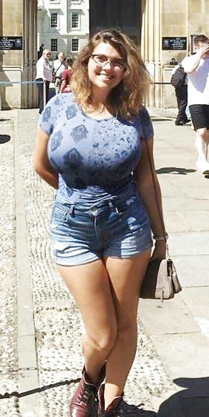chubby busty nude
