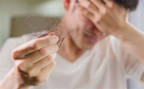 ciri-ciri rambut rontok karena penyakit
