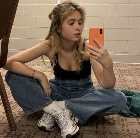 clairo nudes