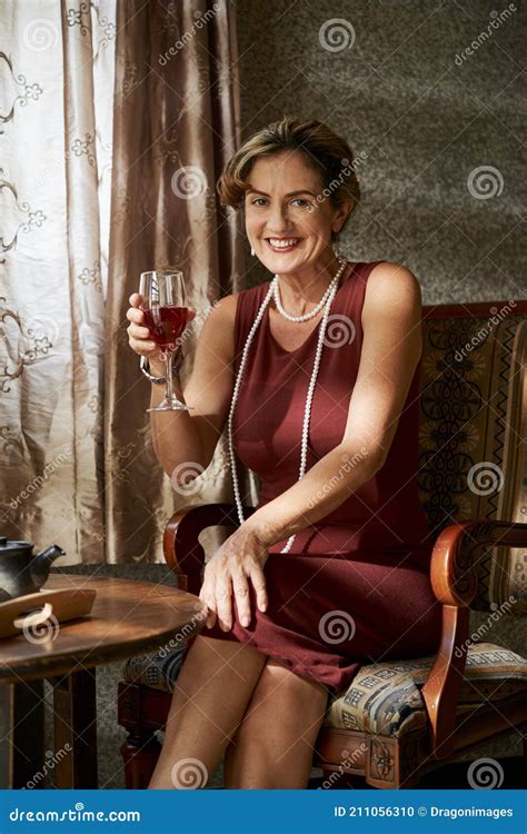 classy mature nudes