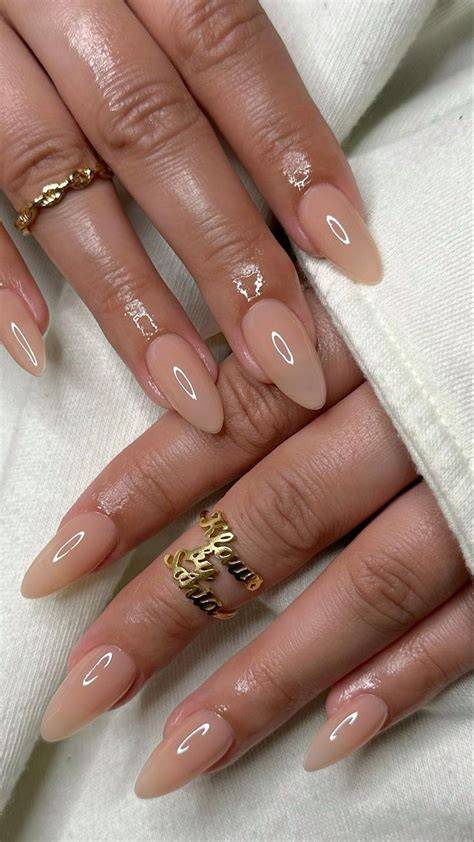 classy nude nails